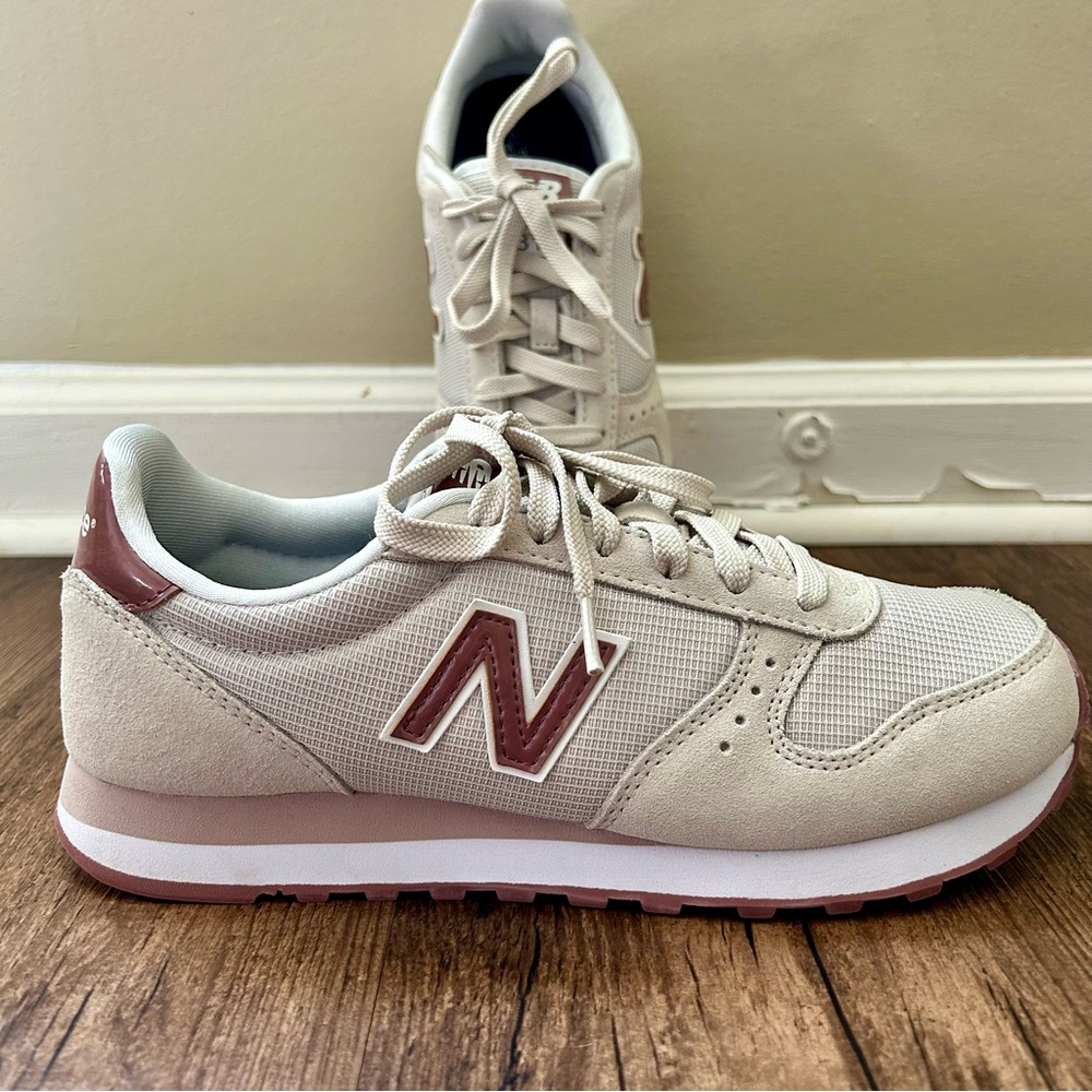 New Balance 311 Retro Running Shoes - Picture 3 of 11